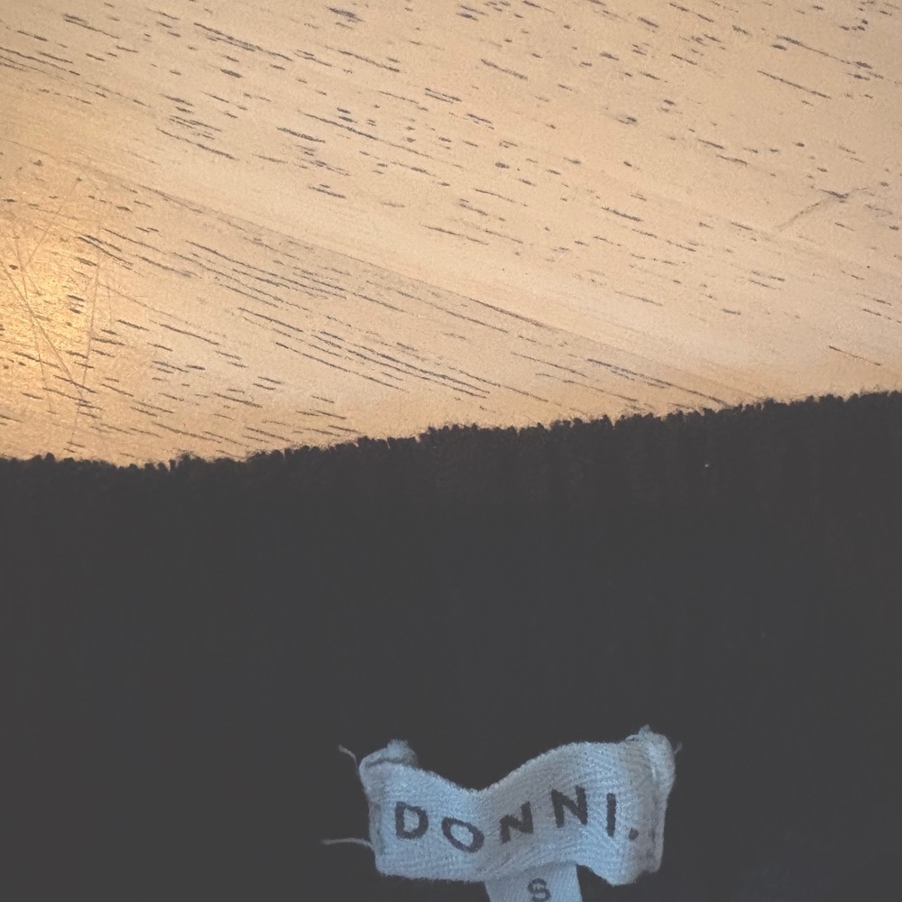 DONNI Shorts in Black - Picture 4 of 5
